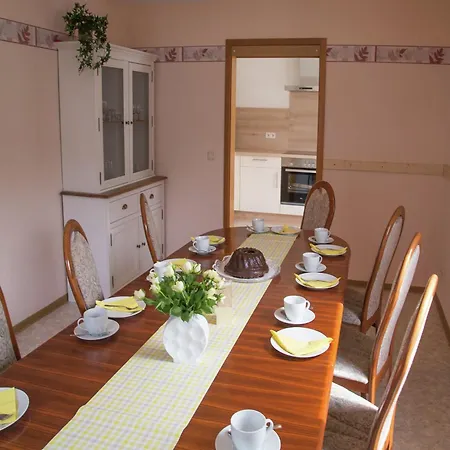 Дом отдыха House Direct On Forest Edge For Alone Ulmen